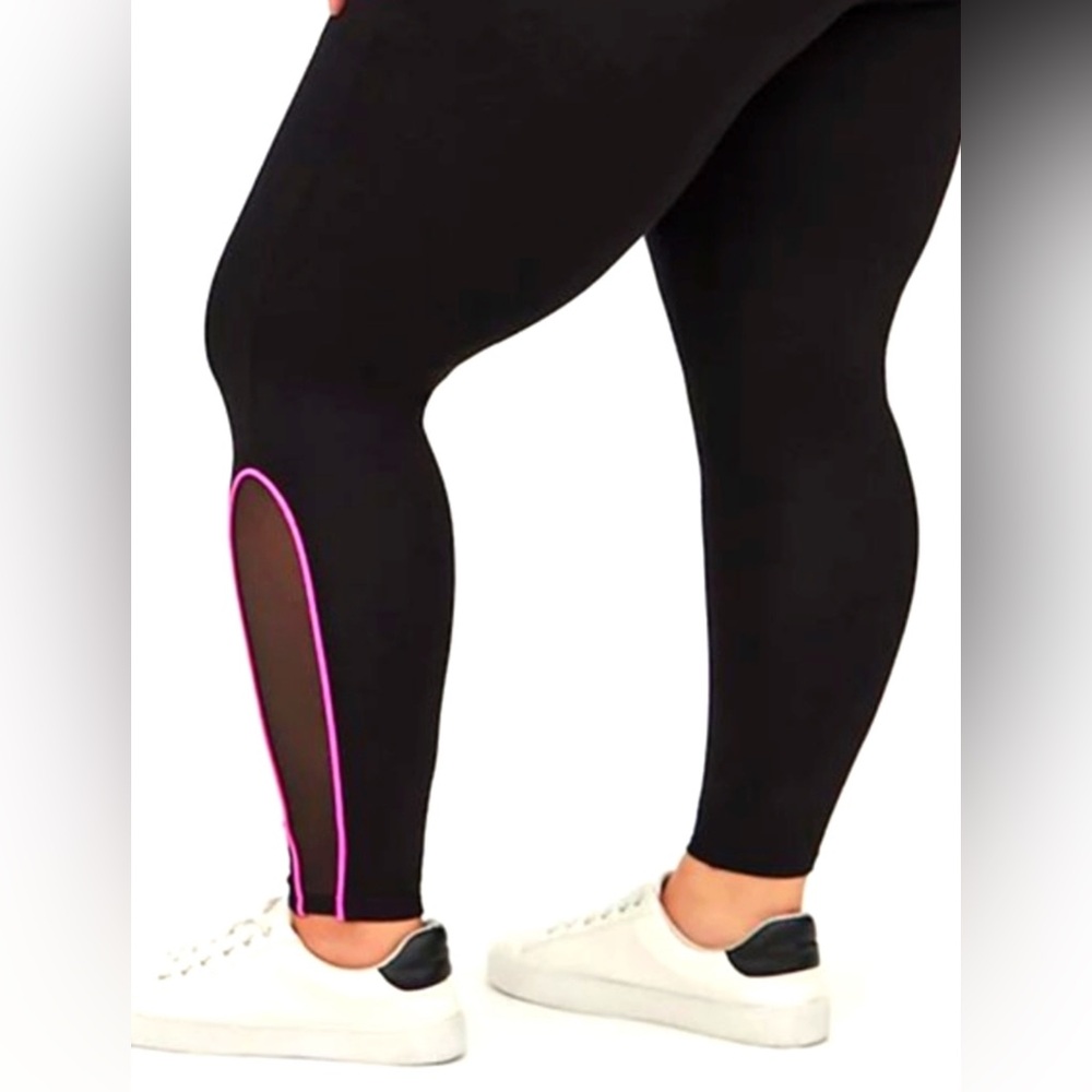 LOWEST🌺 NWT TORRID 2X BLACK SEE THRU MESH PANEL LEGGING PANTS - Picture 2 of 11